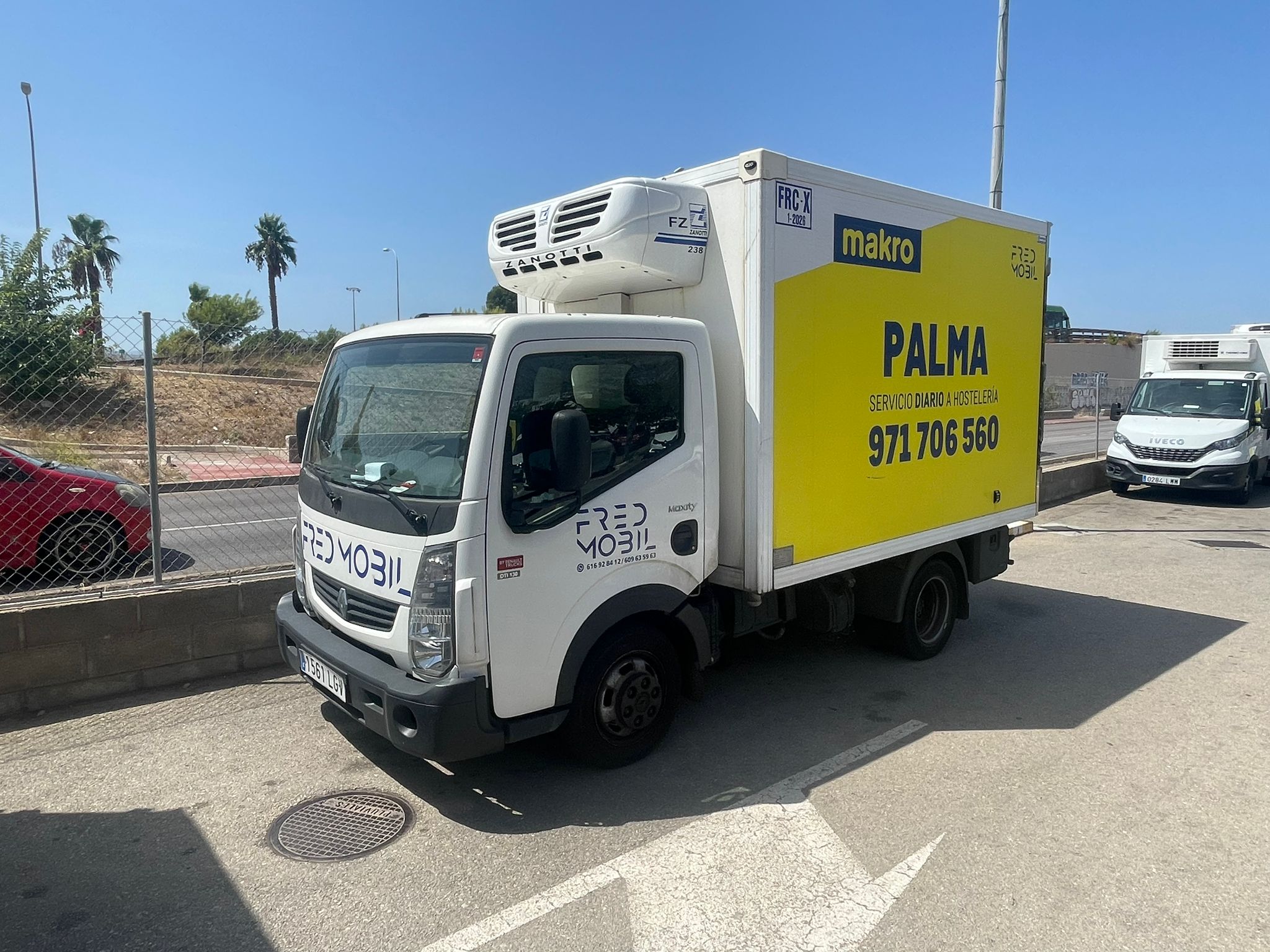 Renault-Maxity-4-palets